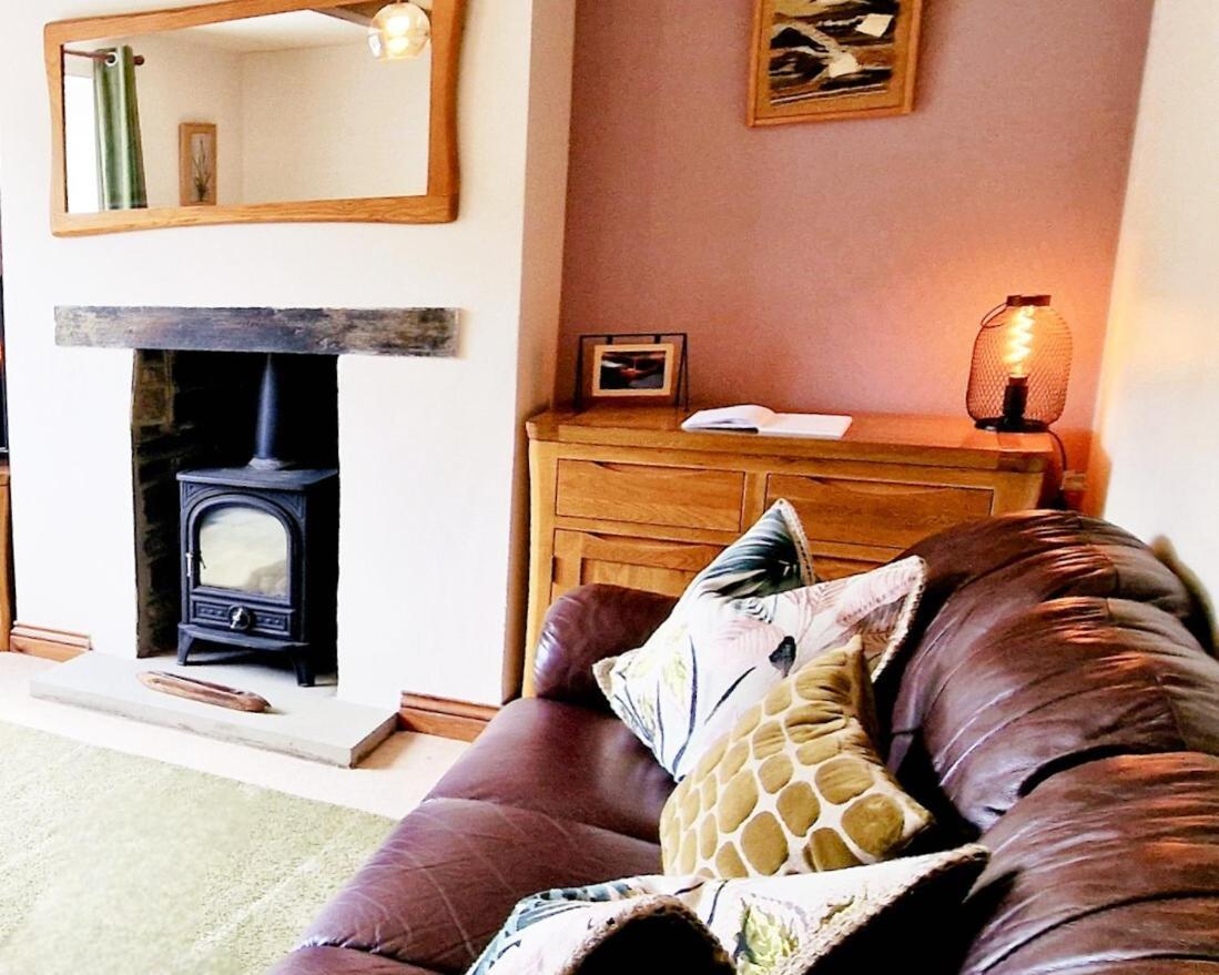 The Old Wash Kitchen - Charming Character Cottage In Holmfirth, Yorkshire Exterior foto