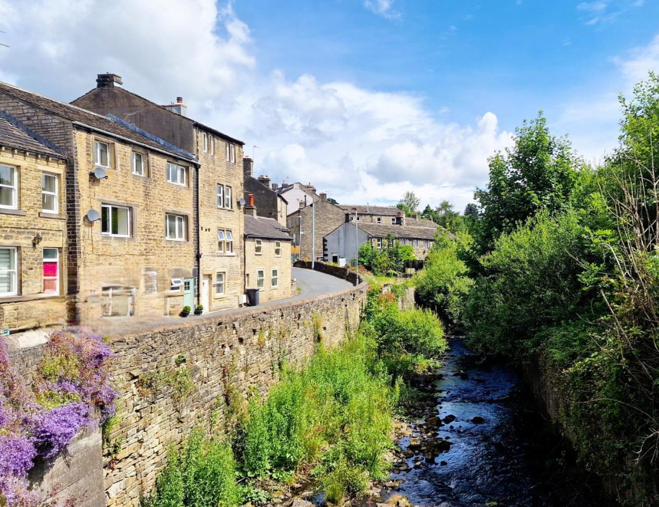 The Old Wash Kitchen - Charming Character Cottage In Holmfirth, Yorkshire Exterior foto